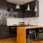 Goclaw Urban Chic By Bookinghost ורשה