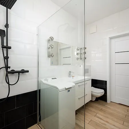 Goclaw Urban Chic By Bookinghost