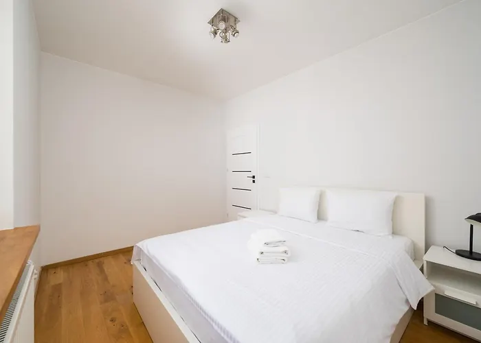 Goclaw Urban Chic By Bookinghost